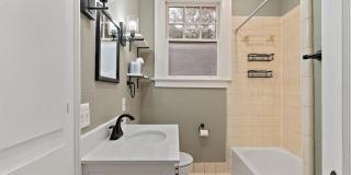 Home for rent in Cloverdale Gallery 13