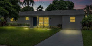 2001 Collier Avenue Gallery 1