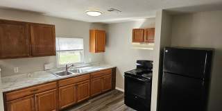 Modern Makeover in KCMO — Renovated, Pet-Friendly & Ready for You! Modern Makeover in KCMO — Renovated, Pet-Friendly & Ready for You! Gallery 8