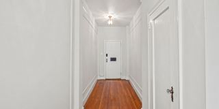 301 W 10th St Gallery 3