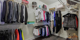 621 BLUEMONT Avenue Gallery 16