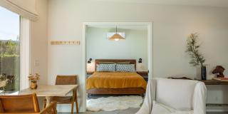 Downtown bungalow Gallery 26