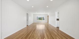 Spacious private backyard! Gallery 8