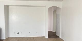 7706 S 24th Drive Gallery 11
