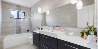 20375 NE 22nd Place, Miami, FL 33180 Gallery 17