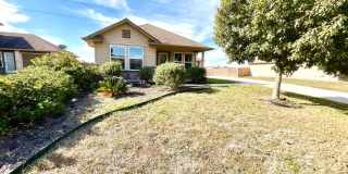 *COMING SOON* Charming 3-Bedroom Home in Prime New Braunfels Location! Gallery 3