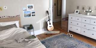 Nice studio in Fenway Gallery 8