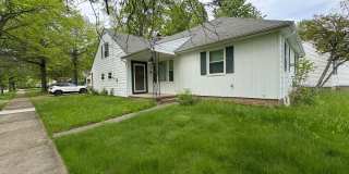 Beautiful Home in the Heart of Cleveland Heights Gallery 1