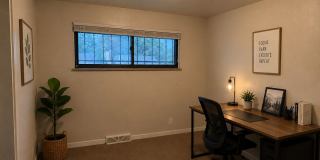 Cherry St Gallery 10
