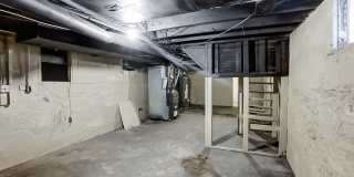 512 Troy St. Gallery 22