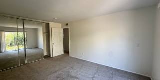 Creek Side Condominiums Gallery 12