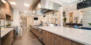 Magnolia Square Gallery 16