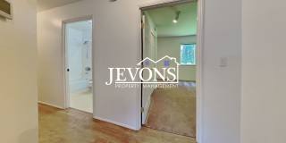 Condo with Swimming Pool and Private Enclosed 1-Car Garage in Klahanie Neighborhood Gallery 19