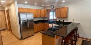 Three Bed, Two Bath Home In Prosser With Two Car Garage Gallery 7