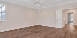 947 HEMINGWAY CIRCLE Gallery 24