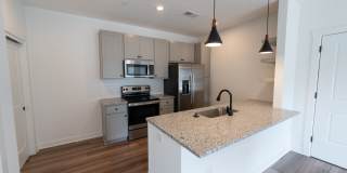 1460 Grant Gallery 20