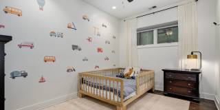 1516 W Ohio Street Gallery 21