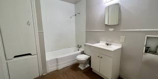 Great 2 Bedroom in Arnett Benson Area Gallery 6