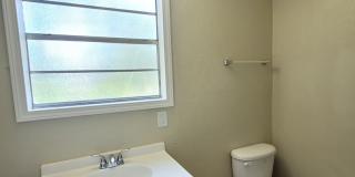 205 Henry Street Pensacola, FL 32507 MOVE IN SPECIAL: HALF OFF first full month of rent!!! Gallery 25