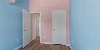 6901 VICTORIA Drive Gallery 16