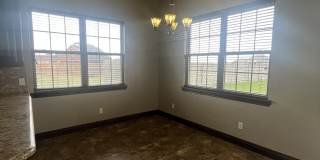 48 NE Creekside Dr Gallery 6