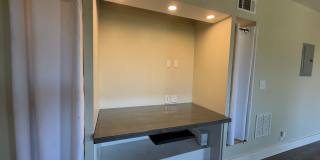 Nicely remodeled 1 bedroom Suite, All utilities paid + WiFi Gallery 19