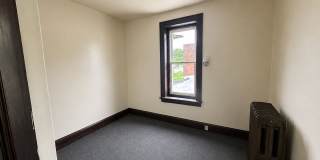 Spacious 6-Bedroom Rental in North Philadelphia | Small Dogs Welcome Gallery 23