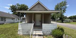 1402 Iowa Avenue Gallery 1