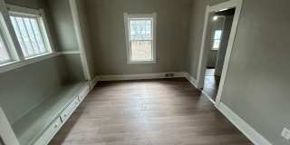 Charming 2-Bedroom Home Near Five Points Gallery 4