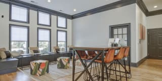 Vista Commons Apartment Homes Gallery 12