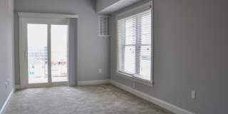 Aqua on 25th Gallery 51