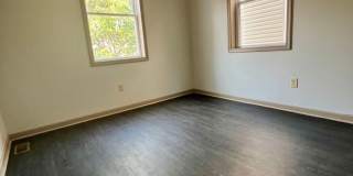 Stunning 6-Bedroom Townhome Steps Away from Temple! Available NOW! RENT SPECIAL - One Month FREE on 13-month lease! Gallery 19