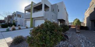 3 Bedroom Townhome Near Juan Tabo Blvd SE & Four Hills! Gallery 3