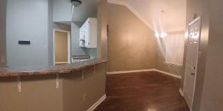 Modern Comfort in a Prime Location - Open To Section 8 Gallery 5