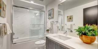 Brand New Building featuring 1 & 2 bedroom Flats & Townhomes! Gallery 10
