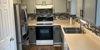 Now available:  Three bedroom, 1.5 bath home in Maryville City Gallery 7