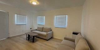 238 3/4 E. 51st St. Gallery 17