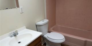 1201 E 4th Street unit: 4 Gallery 7