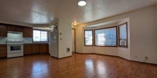 Spacious upstairs 2-Bedroom, 1-Bath Apartment in Springfield 4-Plex! Spacious upstairs 2-Bedroom, 1-Bath Apartment in Springfield 4-Plex! Gallery 4