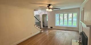 Spacious 5 bedroom 3 bathroom home Gallery 7