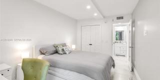 3042 Harwood D Gallery 21