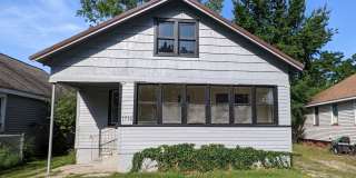 1715 Ray St, 3 bedroom house with basement and garage Gallery 1