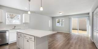 934 Maple Avenue Gallery 9