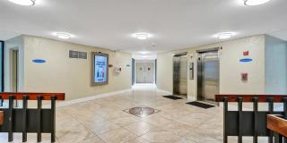 4222 Inverrary Boulevard Gallery 21