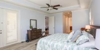 ***STUNNING POOL HOME***4BEDS / 4BATHS***GOLDEN SHORES***FURNISHED SEASONAL RENTAL*** Gallery 39