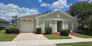 241 SW LAKE FOREST Way Gallery 1