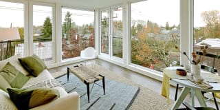 19th & Mercer Gallery 1