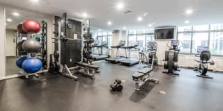 600 Washington Gallery 21