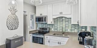 "Charming 2-Bed, 2-Bath Condo at 3 Shelter Cove Lane, Hilton Head Island - 1,140 Sq Ft of Coastal Comfort!" Gallery 10