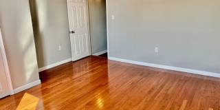 2445 East Huntingdon Street Gallery 14